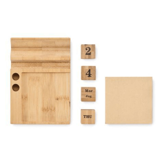 Bamboo desktop calendar